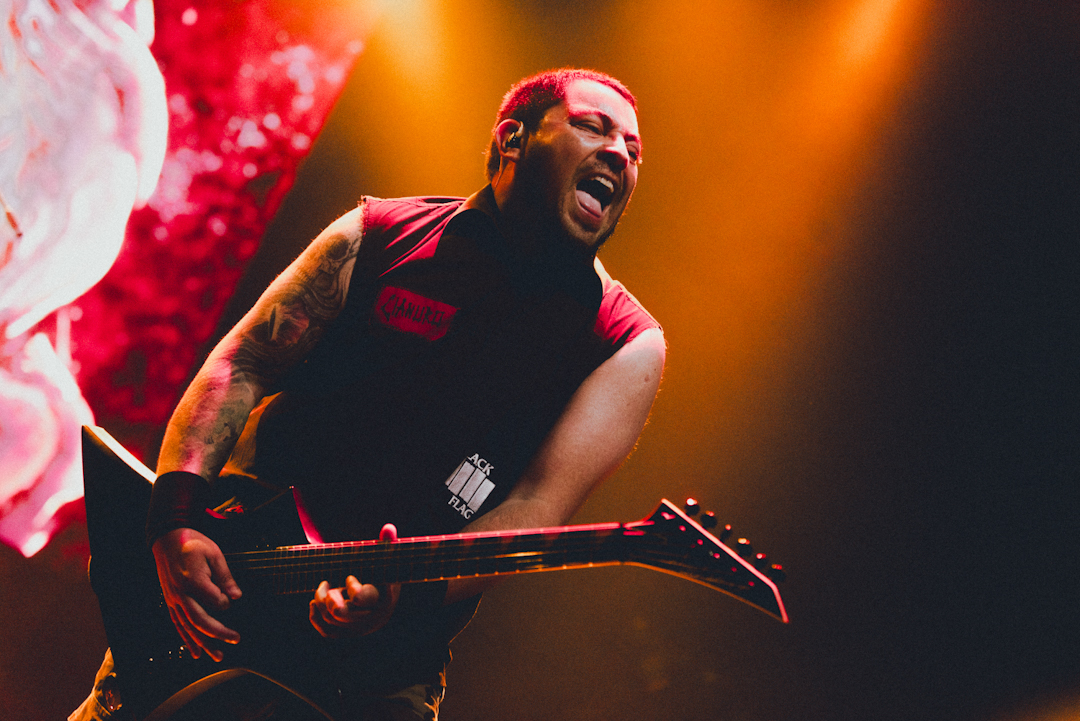 Criminal - 30 años de "Victimized"